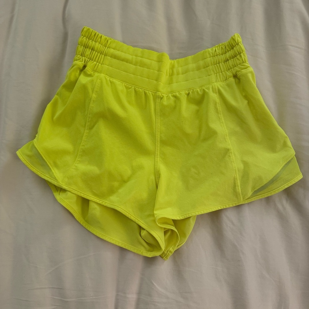 Lululemon Hotty Hot 2.5" HR